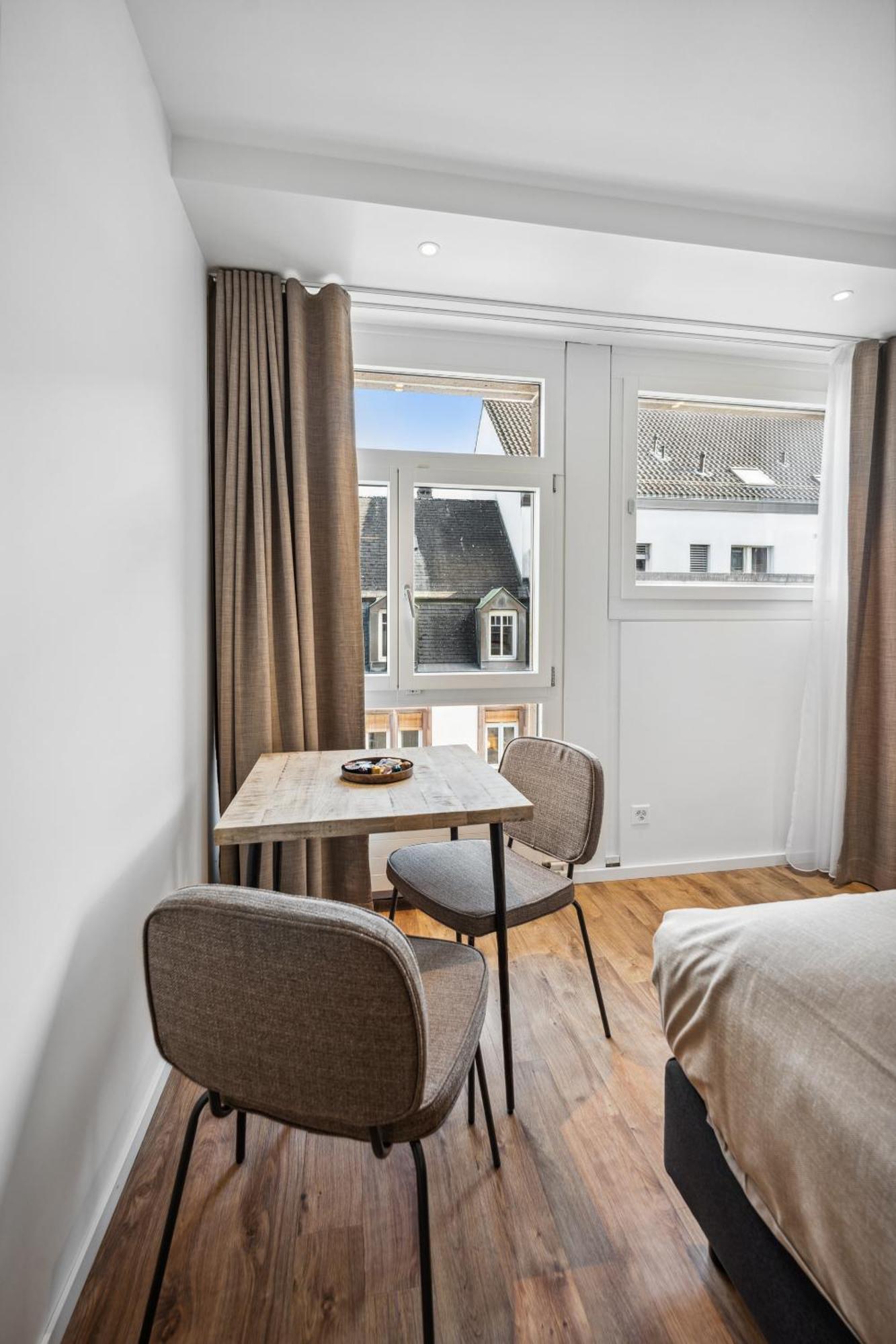 Limehome Basel Muenzgasse Δωμάτιο φωτογραφία